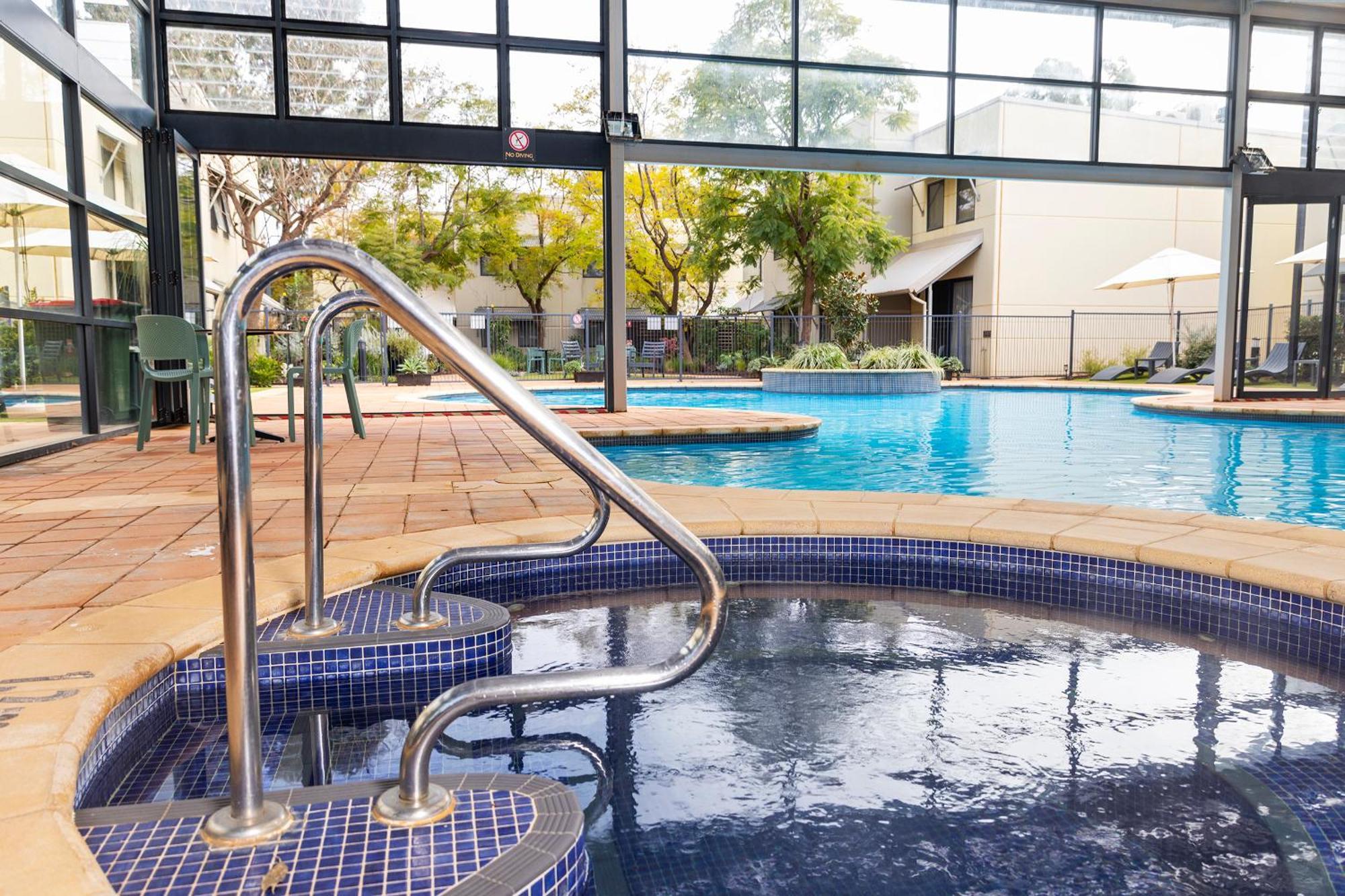 Rydges Kalgoorlie Hotel Exterior foto